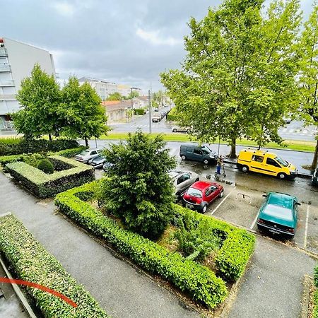 Luminous Apartment With Parking Near The City Center Cenon Bagian luar foto