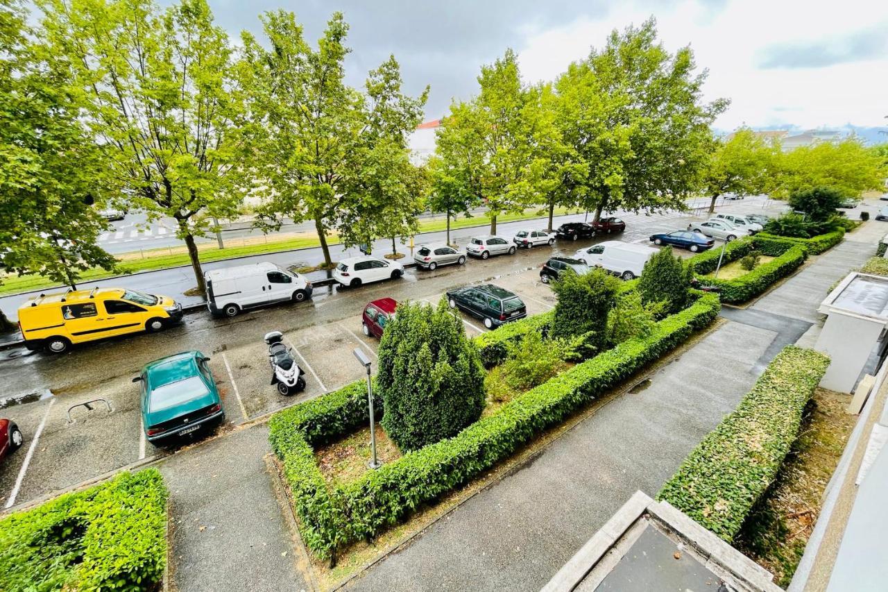 Luminous Apartment With Parking Near The City Center Cenon Bagian luar foto