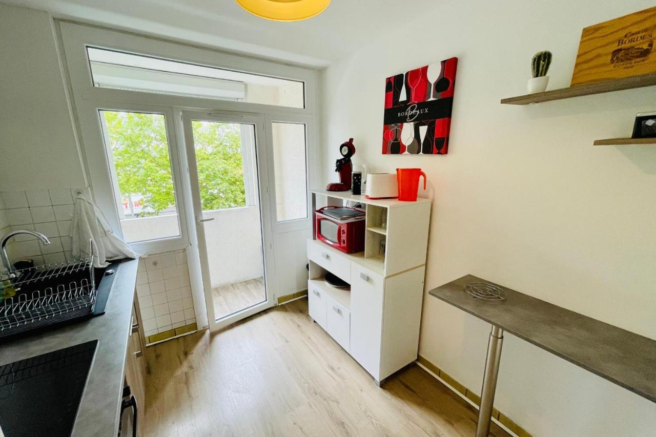 Luminous Apartment With Parking Near The City Center Cenon Bagian luar foto